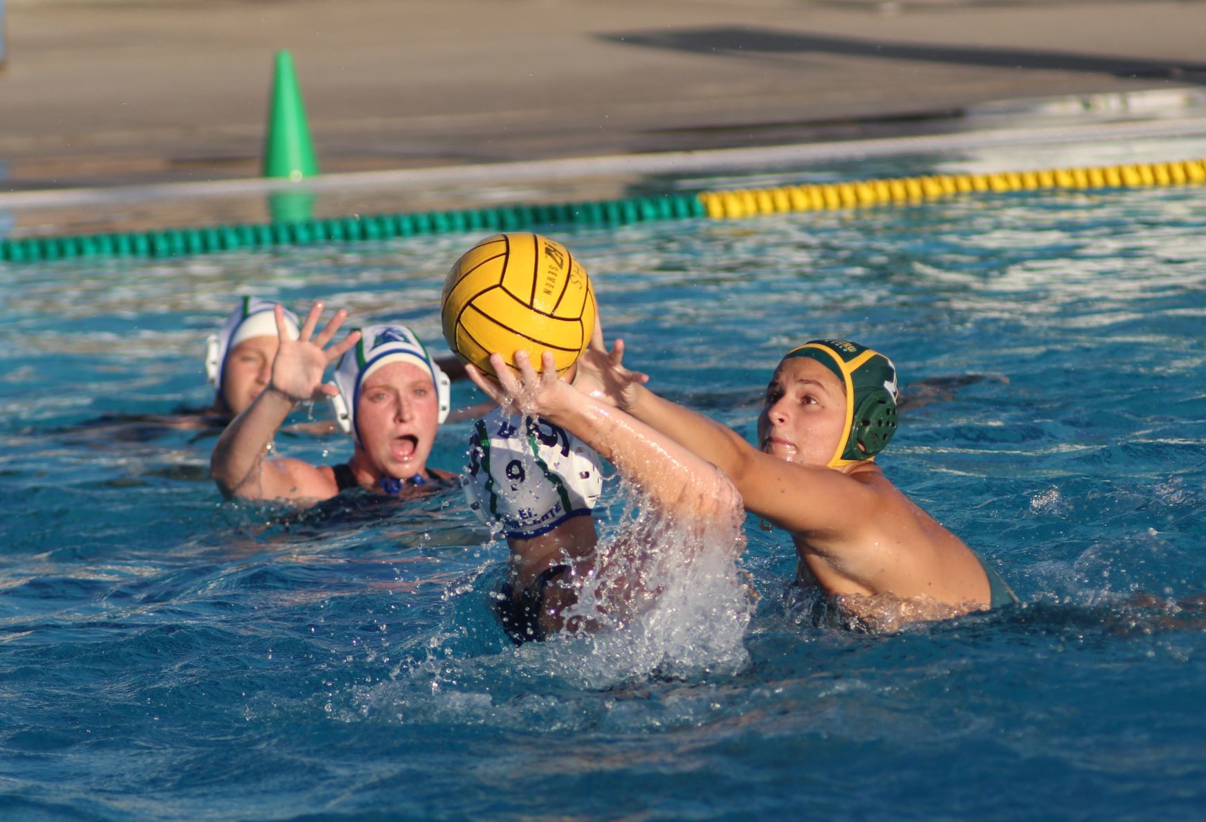 Kingsburg girls, boys water polo teams host El Diamante